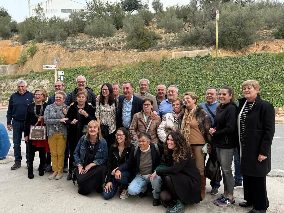 Raga con alcaldes, concejales y simpatizantes socialistas en Navarrés.