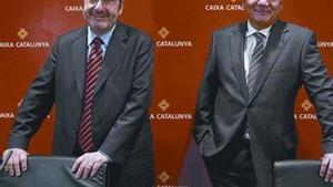 Narcís Serra, esquerra, i Adolf Todó, quan eren president i director general de la Caixa de Catalunya