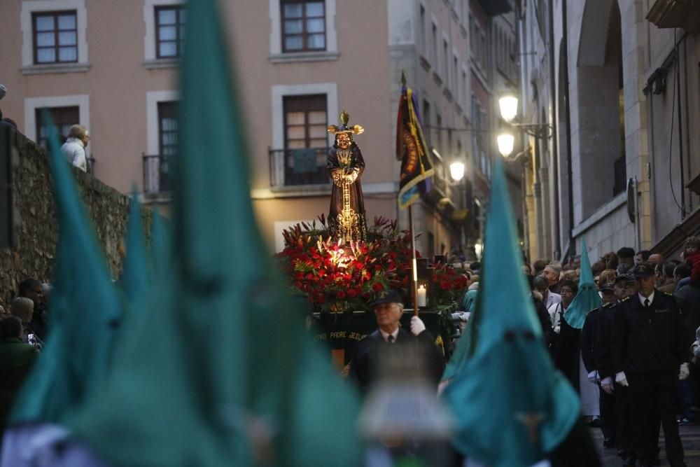 Procesión del Jesús Cautivo en la Semana Santa de Avilés