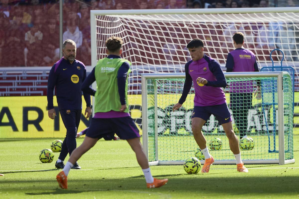 Flick confía en Gerard Martín como recambio de lujo en el eje de la defensa