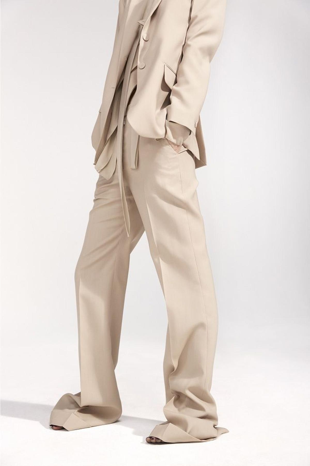 Nina Ricci colección primavera 2016, pantalones anchos