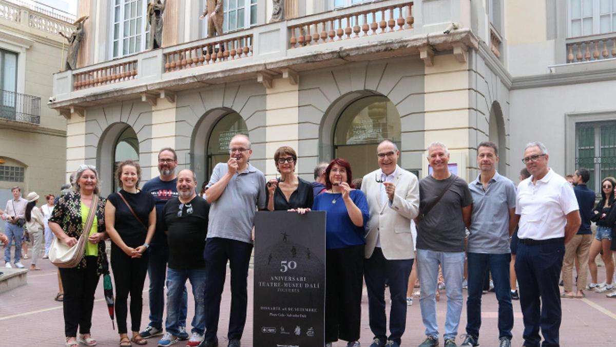 フィゲラスはダリ美術館の開館50周年を記念して、開館記念イベントを開催する。