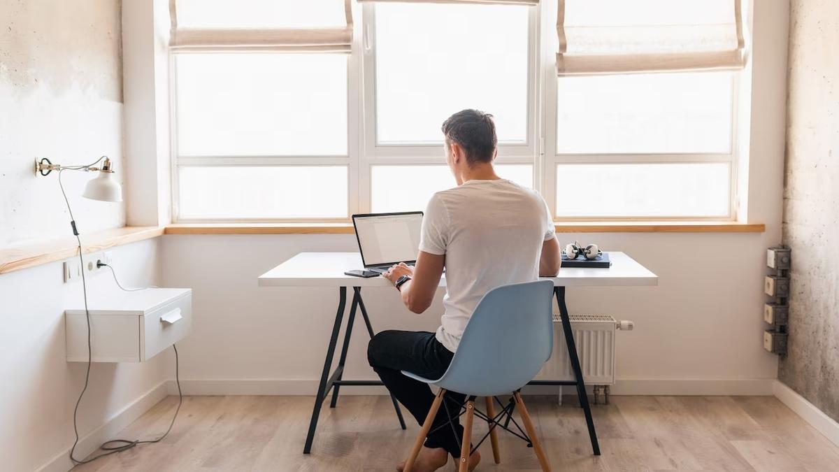 El escritorio elevable más moderno para tener en cualquier casa