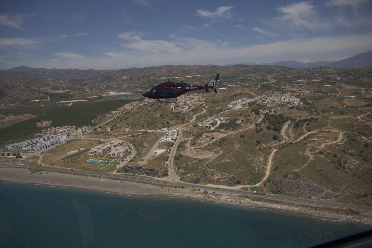 La experiencia se ha llevado a cabo con los dos helicópteros en formación.