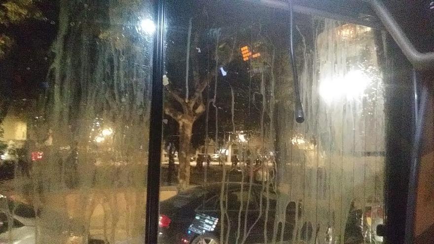 Denuncian dos agresiones a conductores de la EMT en un barrio de Palma