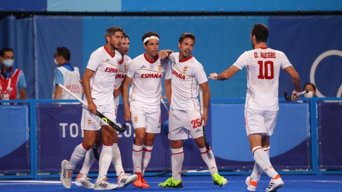 España se reivindica en hockey