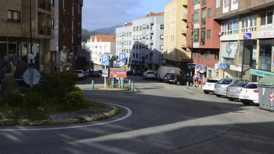 Pedra Alta en una rotonda