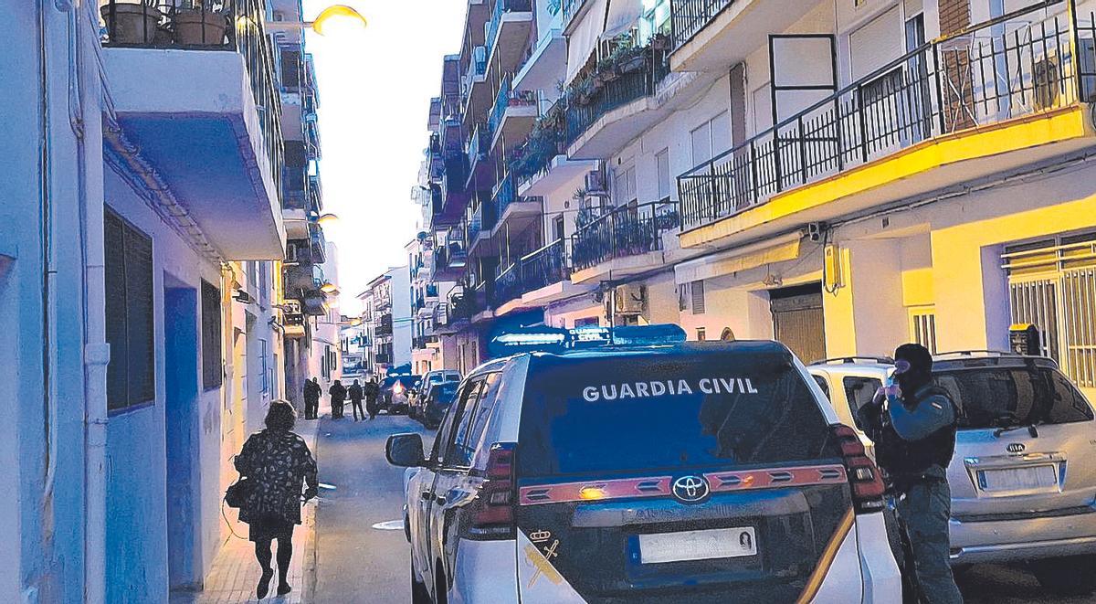 La operación contra el narcotráfico que tuvo lugar el pasado viernes en la calle Calvari de Xàbia.