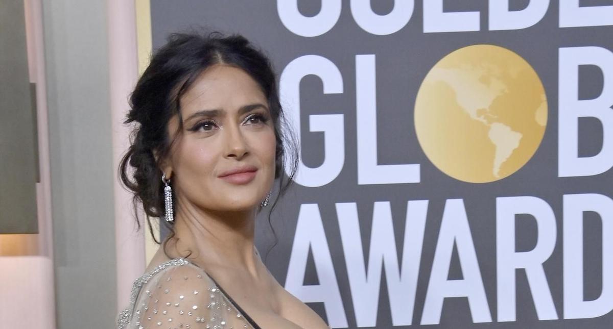 Salma Hayek en los Globos de Oro 2023