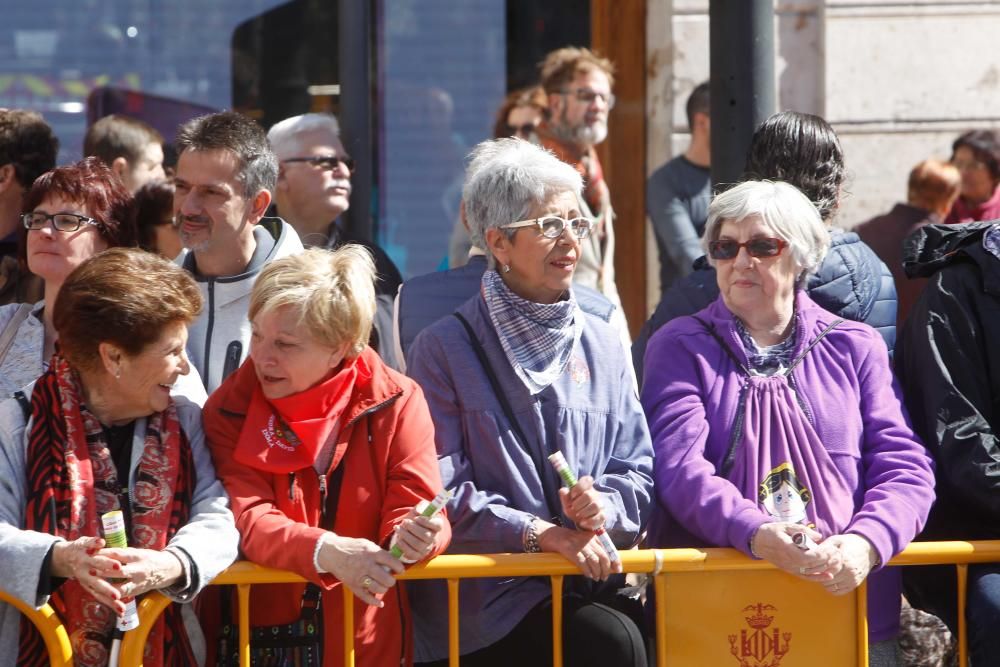 Búscate en la mascletà del 12 de marzo