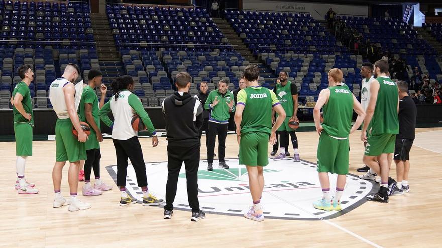 Imagen de un entrenamiento del Unicaja durante esta semana para preparar el partido en Manresa.