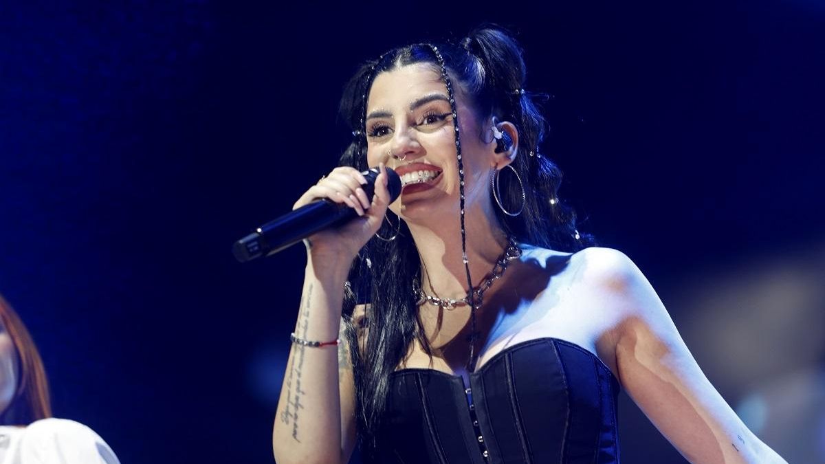 Naiara durante un concierto en Zaragoza
