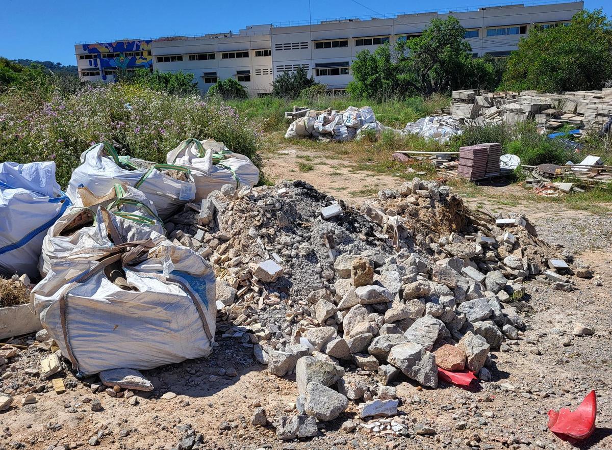 Foto del estado de la parcela municipal de Sant Agustí.