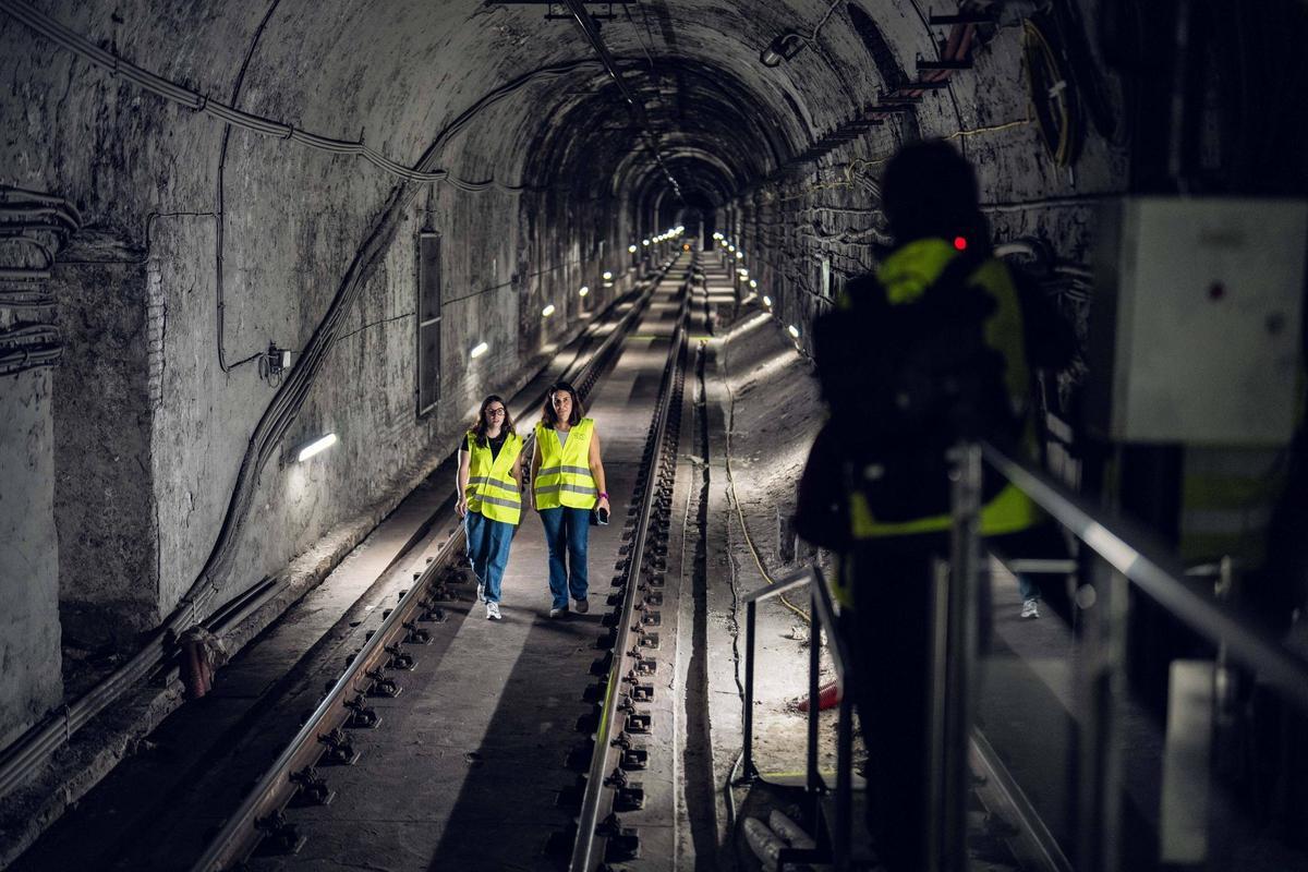 Visita a la estación de metro fantasma de Correos