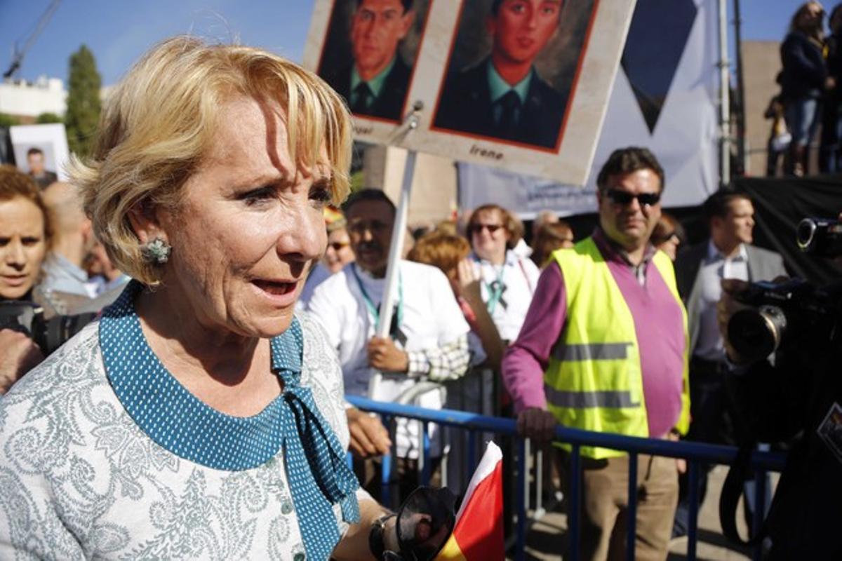 Esperanza Aguirre, en la manifestació organitzada per l’AVT, diumenge a Madrid.