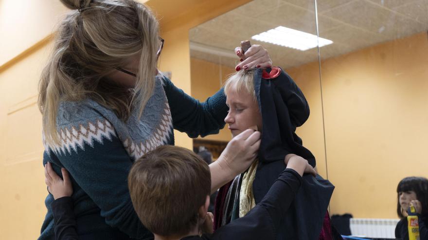 La preparació dels Pastorets de Manresa, en imatges