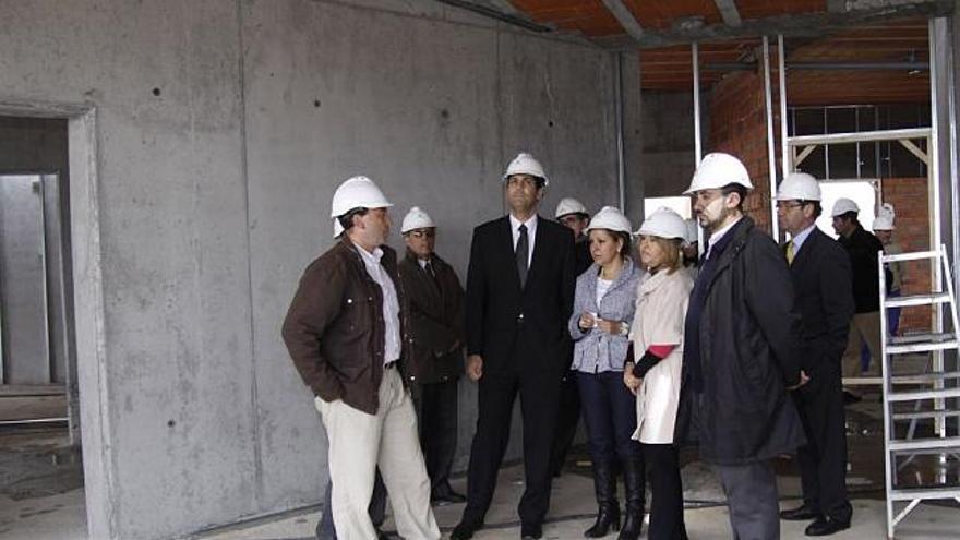 Visita institucional, ayer, a las obras de la nueva guardería en la zona Este de la capital.