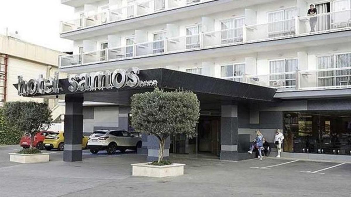 El hotel Samos, en Magaluf, un de los nueve que alojarán a turistas del Imserso esta temporada. / J. L IGLESIAS