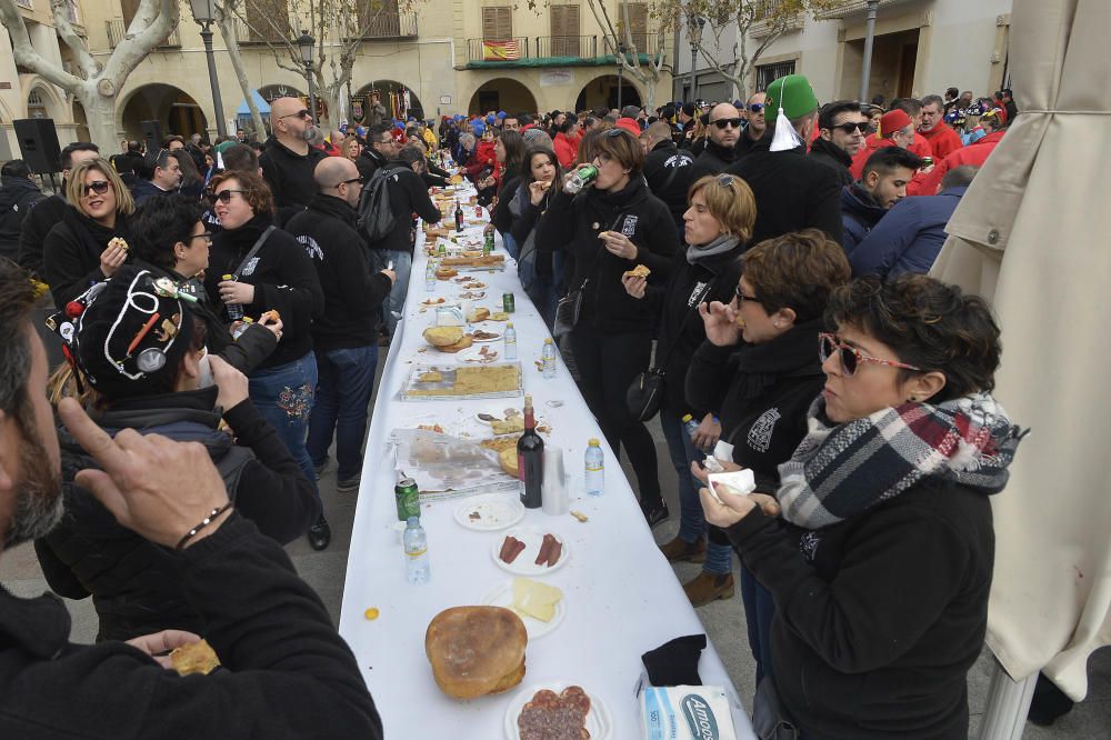 Los Moros y Cristianos cierran el Mig Any