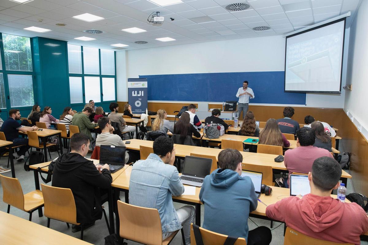 bp apuesta por el talento joven con iniciativas como el programa Energy.