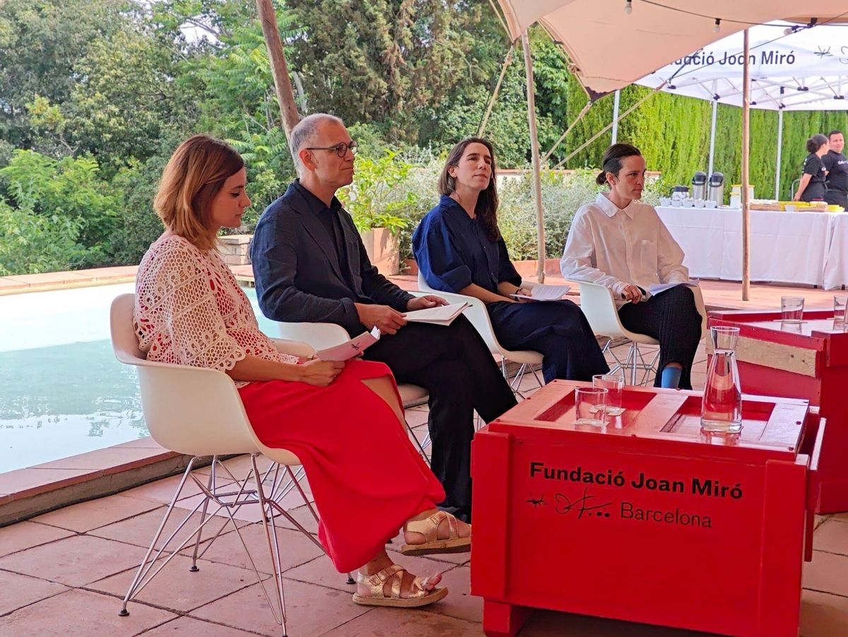05/06/2025 Los responsables de la Fundació Joan Miró durante la presentación de la muestra.. El programa 'La poesía acaba de empezar' incluye exposiciones, ciclos artísticos y actividades diversas CATALUÑA ESPAÑA EUROPA BARCELONA CULTURA