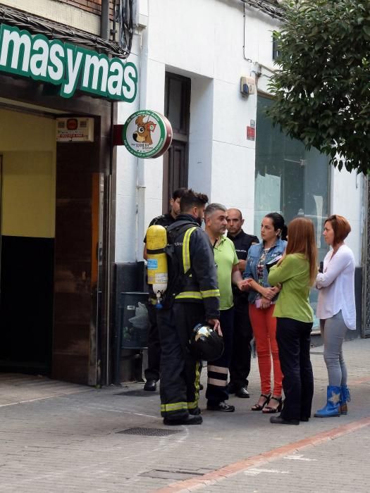 Desalojan un supermercado en Mieres al sufrir los clientes malestar