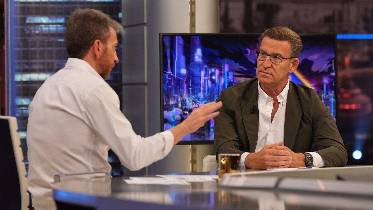 Pablo Motos y Alberto Núñez Feijóo, en 'El Hormiguero'.