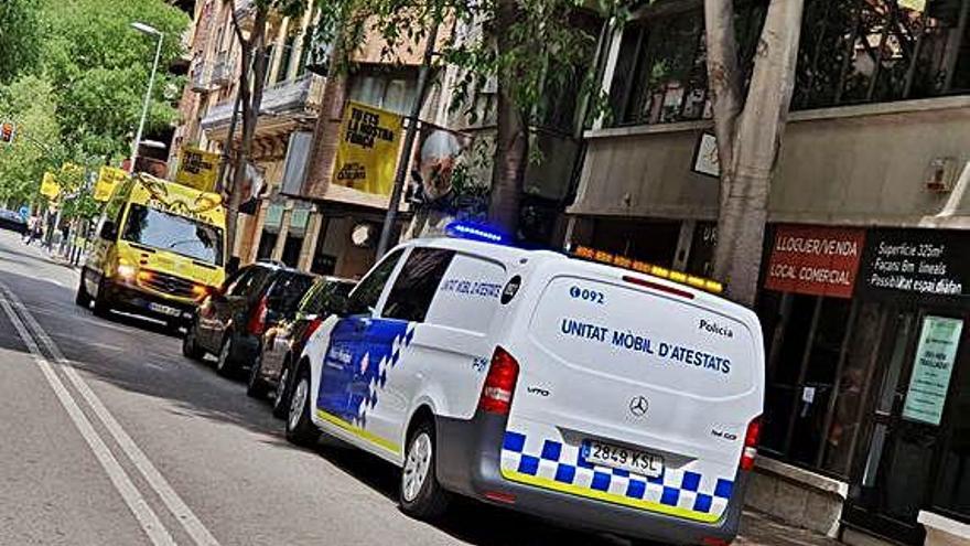 Trànsit Un ferit lleu en un xoc entre dos vehicles a Girona