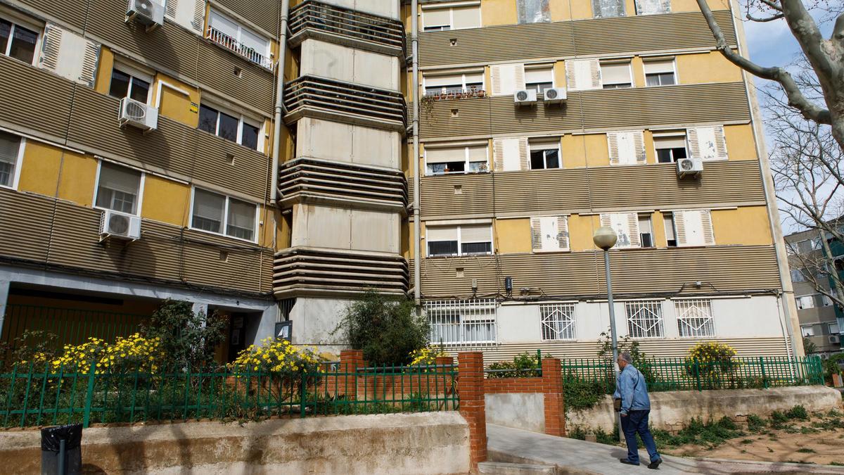 Edificios con amianto en Badia del Vallès