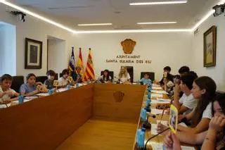Los jóvenes de Santa Eulària proponen al Ayuntamiento mejorar los parques y espacios públicos