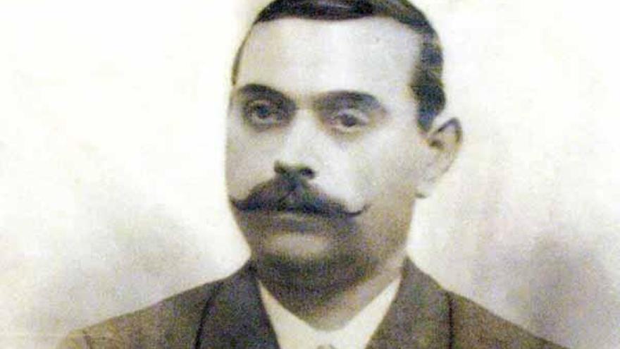 Joaquín de la Iglesia Portela, concejal de Nigrán y carpintero