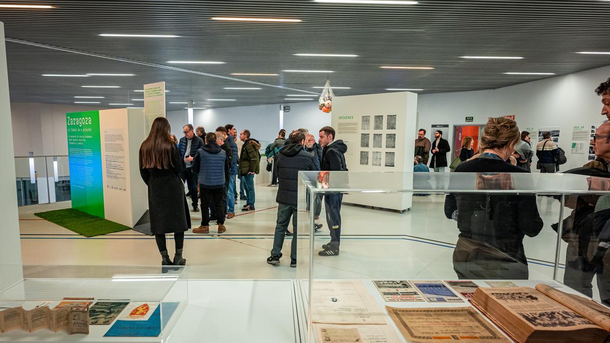 Inauguración de la exposición 'Zaragoza, el fútbol en e_volución' en Etopía