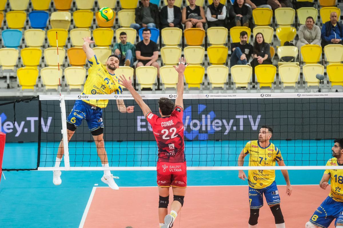 Partido Guaguas-Praga de Champions League