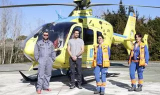El helicóptero del 061 con base en Santiago realiza casi 1.000 intervenciones en dos años