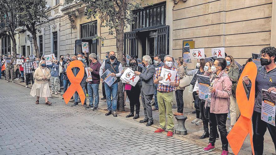 Schola Libera Concentración de la concertada contra la ley Celaá