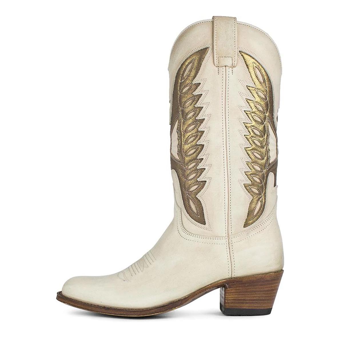 Botas cowboy blancas con ornamento dorado de Sendra