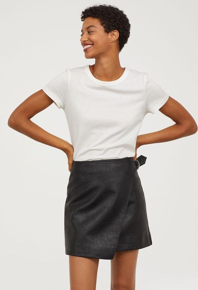 Falda cruzada y asimétrica, de H&M