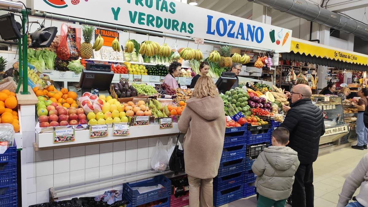 Un puesto histórico de compras de cercanía y de producto fresquísimo