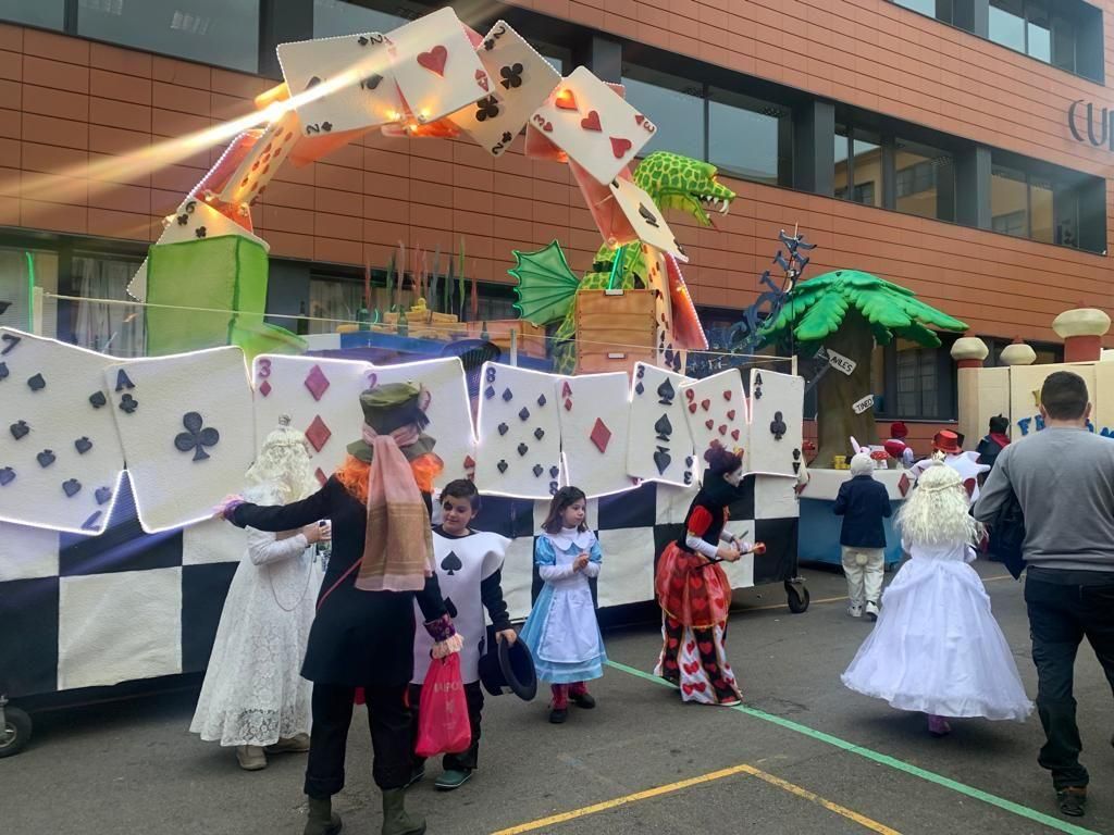 Descenso de Galiana en Avilés: arranca el Antroxu en la ciudad