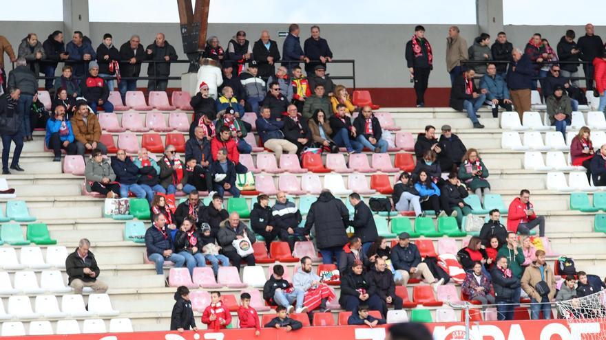 El Zamora CF prepara promociones para el partido de 2026 contra el Arenas Club de Getxo y presenta la venta de abonos de media temporada