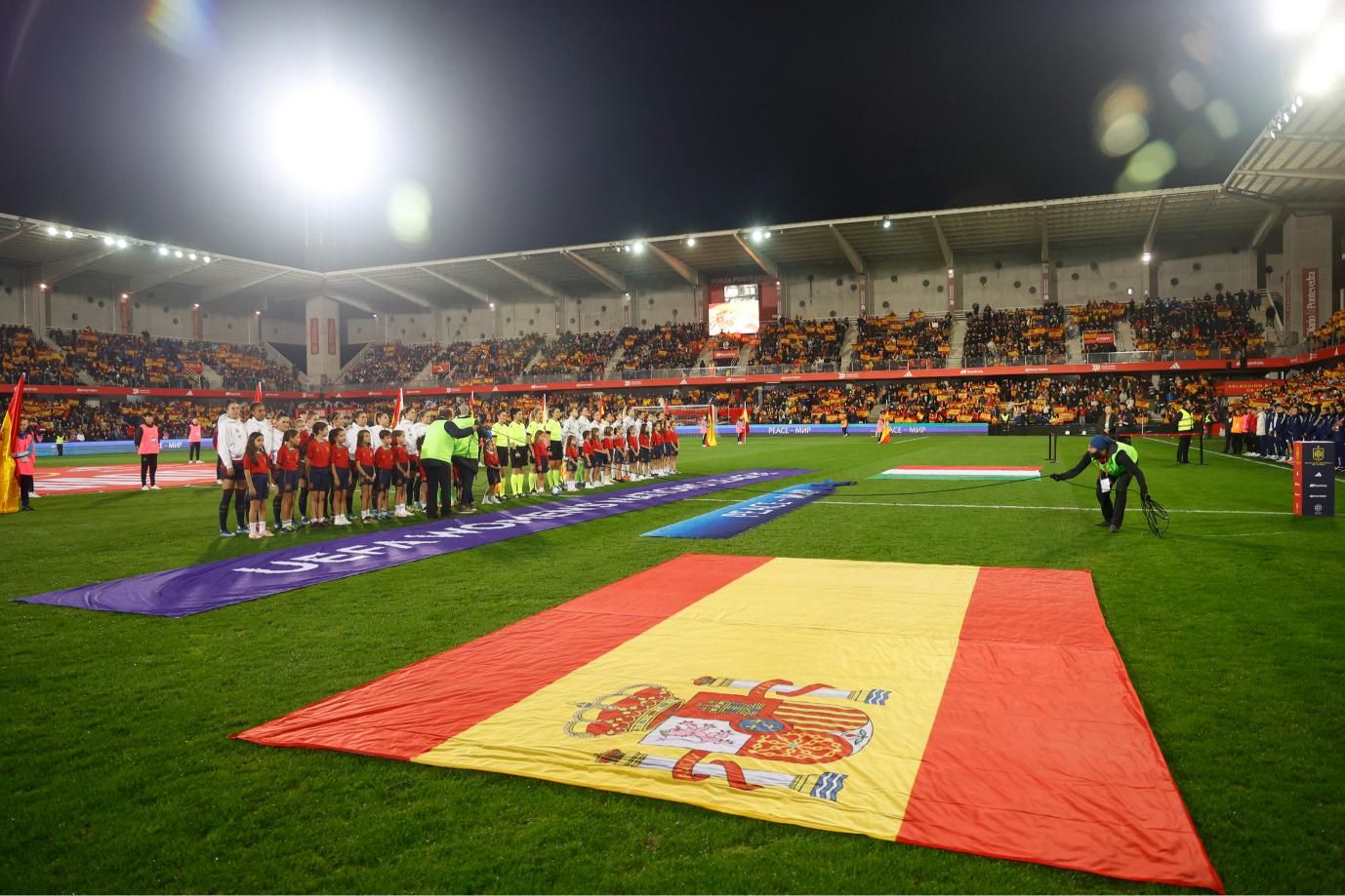 La afición se vuelca con las campeonas del mundo