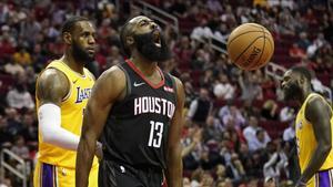 James Harden, en la victoria de los Houston Rockets sobre los Lakers.