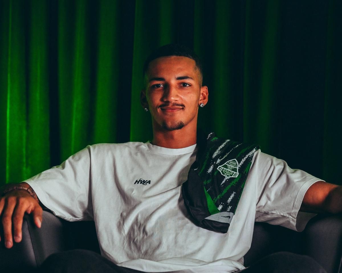 Álvaro Rodríguez, en su presentación con el Elche CF