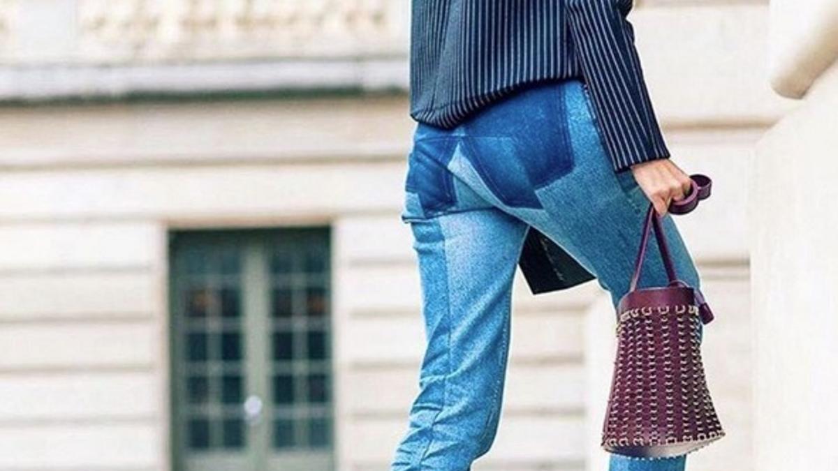 Vaqueros 'High & Low' con botines de terciopelo