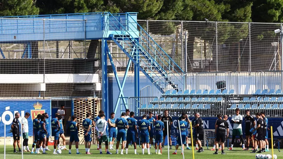 Hasta una docena de ausencias en el entrenamiento del Real Zaragoza