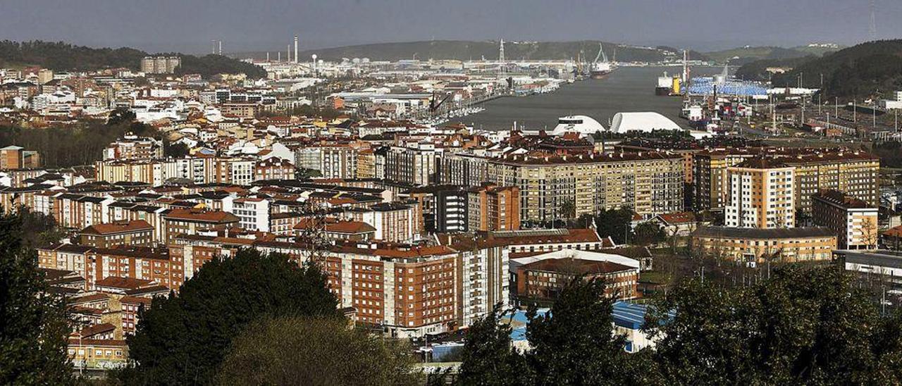 Panorámica avilesina desde la ermita de La Luz.