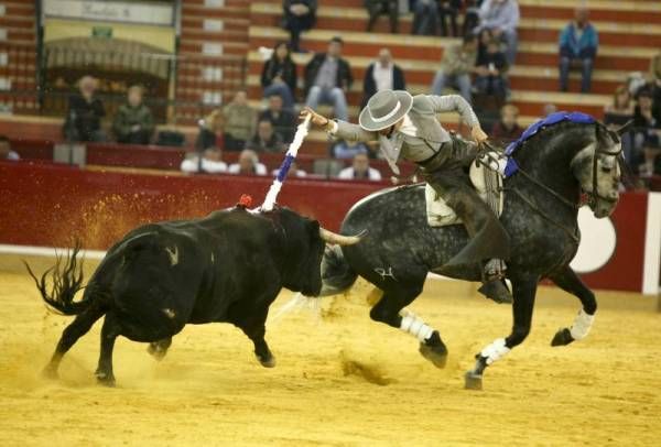 Vaquillas y rejones en la Feria San Jorge