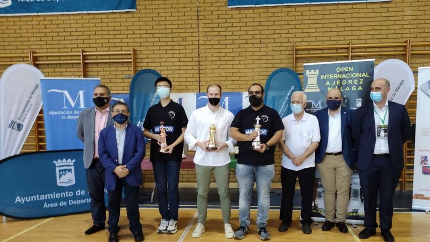 Imagen de los primeros clasificados con sus respectivos premios