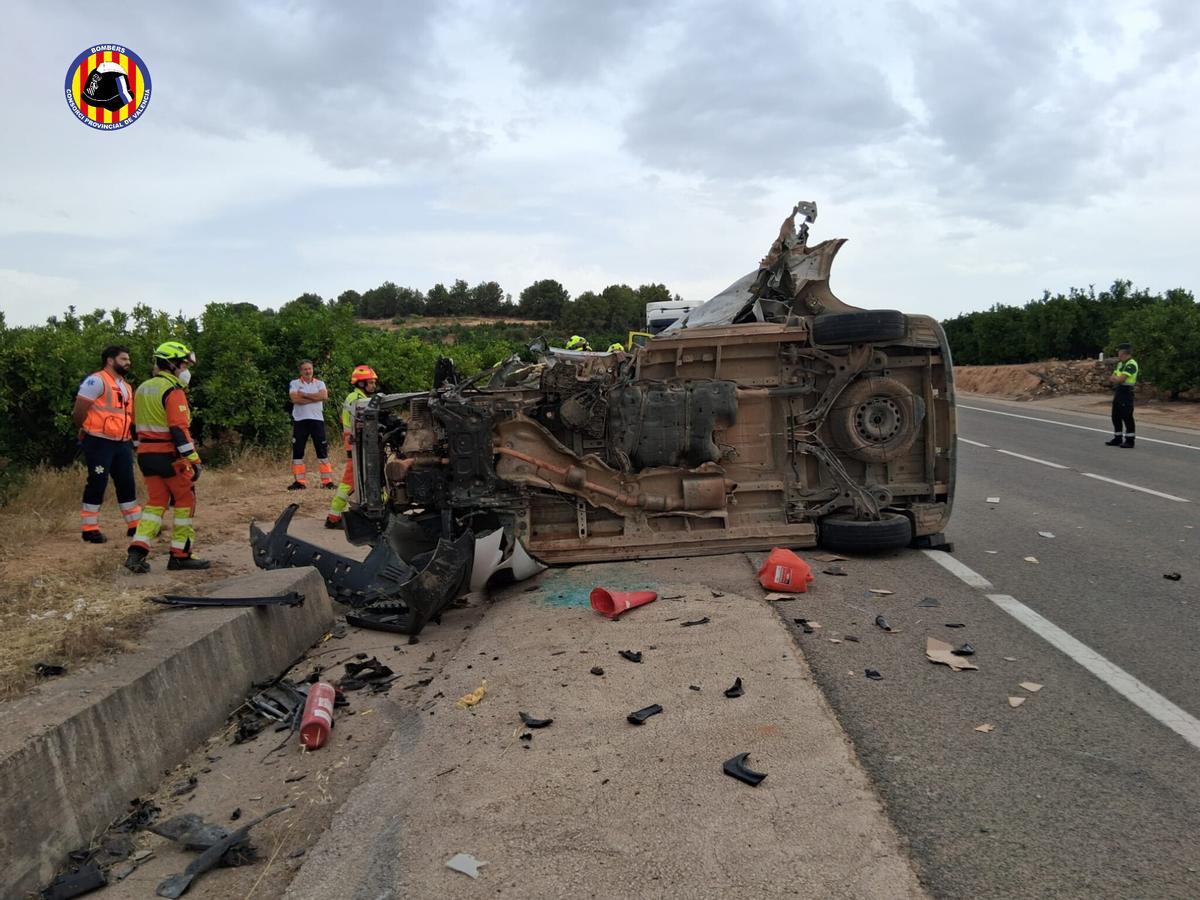 Muere un hombre tras salirse de la vía en Pedralba.