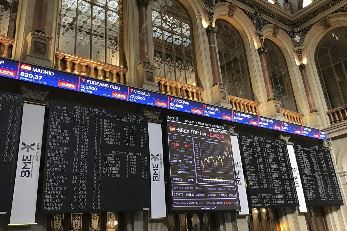 L’Ibex 35 perd un 1,17% i s’acomiada dels 8.100 punts L’Ibex 35 perd un 1,17% i s’acomiada dels 8.100 punts